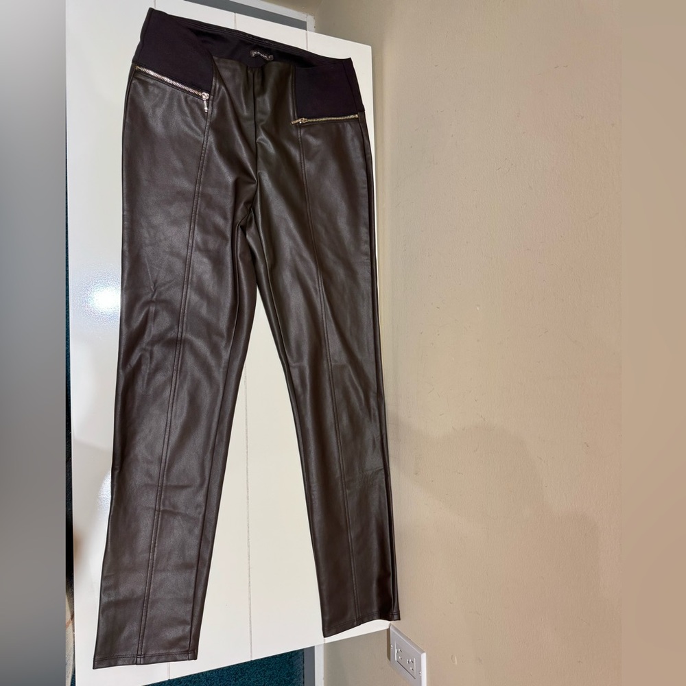 Leatherette and ponte legging